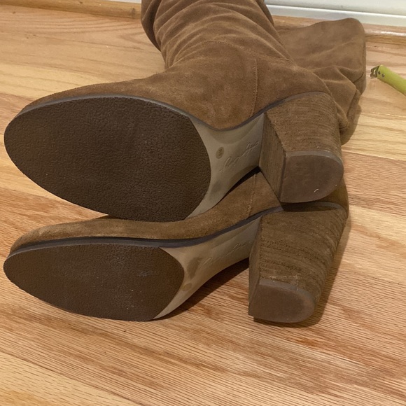 Arturo Chiang Halima Suede Boots - Picture 13 of 13